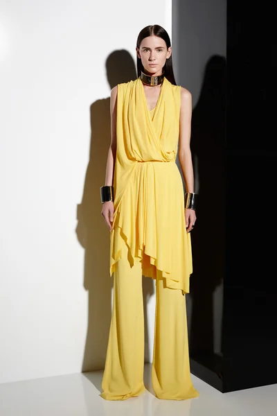 Look 3